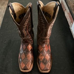 Cinch size 9D men’s patchwork cowboy boots